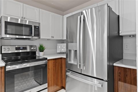 Condo in Tampa, Florida, 2 bedrooms  № 1833551 - photo 17