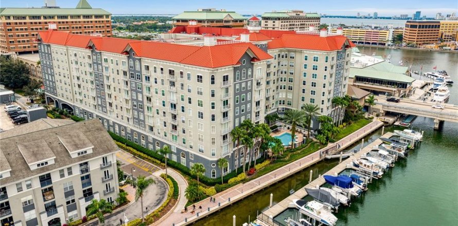 Condo in Tampa, Florida, 2 bedrooms  № 1833551