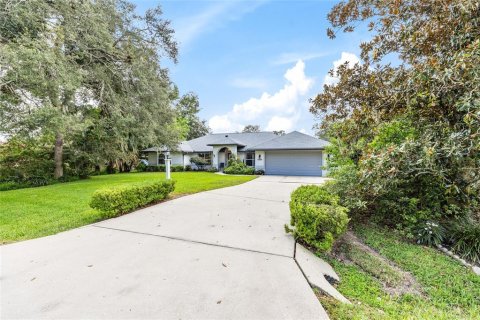 House in Ocala, Florida 3 bedrooms, 210.8 sq.m. № 1914606 - photo 4
