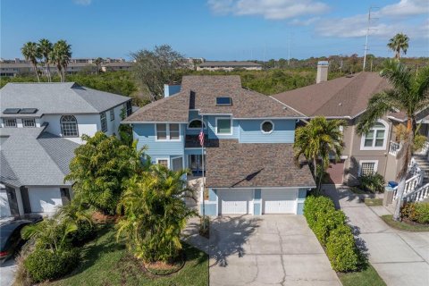 House in Seminole, Florida 3 bedrooms, 226.31 sq.m. № 1566087 - photo 3
