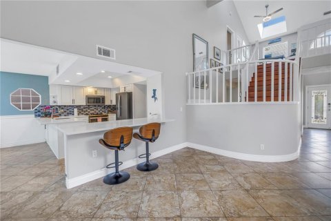 House in Seminole, Florida 3 bedrooms, 226.31 sq.m. № 1566087 - photo 13