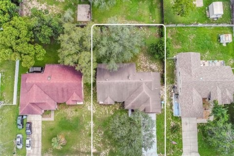 Villa ou maison à vendre à Spring Hill, Floride: 3 chambres, 147.9 m2 № 1865876 - photo 2