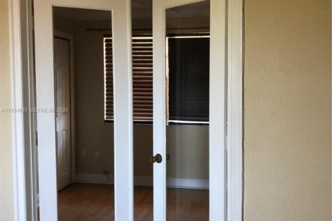 Copropriété à vendre à Palmetto Bay, Floride: 1 chambre, 61.69 m2 № 1993157 - photo 3