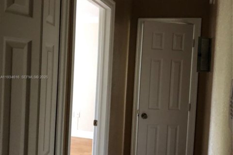 Copropriété à vendre à Palmetto Bay, Floride: 1 chambre, 61.69 m2 № 1993157 - photo 8