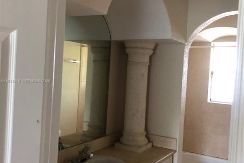 Copropriété à vendre à Palmetto Bay, Floride: 1 chambre, 61.69 m2 № 1993157 - photo 7