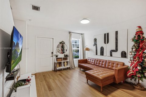 Adosado en venta en Florida City, Florida, 2 dormitorios, 112.23 m2 № 1996213 - foto 4