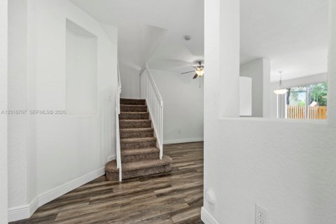 Touwnhouse à vendre à Homestead, Floride: 4 chambres, 182.55 m2 № 2263216 - photo 3