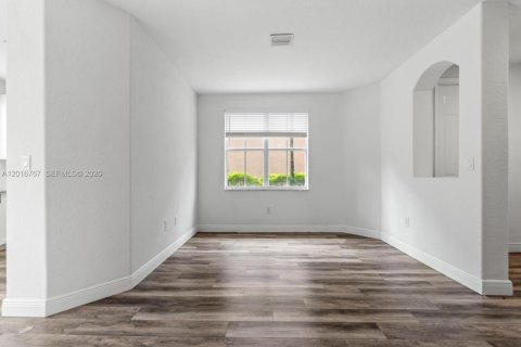 Touwnhouse à vendre à Homestead, Floride: 4 chambres, 182.55 m2 № 2263216 - photo 6