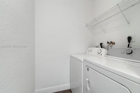 Touwnhouse à vendre à Homestead, Floride: 4 chambres, 182.55 m2 № 2263216 - photo 22