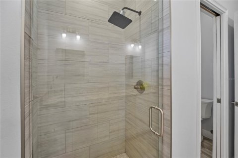 Купить виллу или дом в Лейк-Уэльс, Флорида 5 комнат, 118.26м2, № 2118514 - фото 9