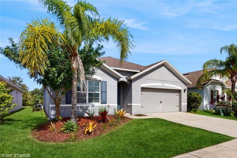 Casa en alquiler en New Smyrna Beach, Florida, 4 dormitorios, 167.78 m2 № 1819222 - foto 3