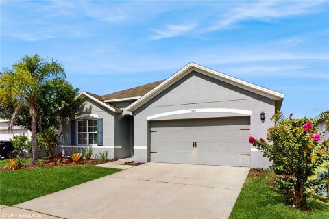 Casa en alquiler en New Smyrna Beach, Florida, 4 dormitorios, 167.78 m2 № 1819222 - foto 2