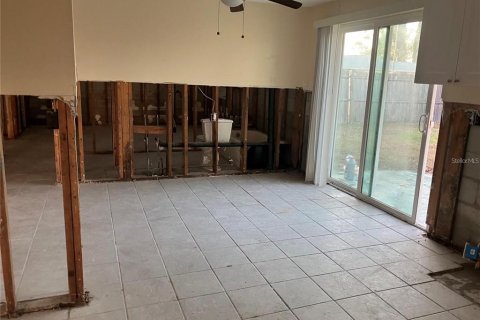 House in Port Richey, Florida 2 bedrooms, 103.49 sq.m. № 1669956 - photo 2