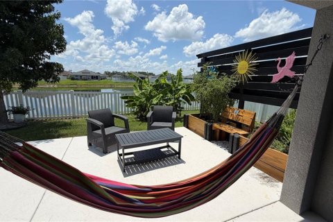 Villa ou maison à louer à Zephyrhills, Floride: 4 chambres, 158.96 m2 № 2419947 - photo 17