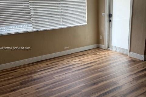 House in Miami, Florida 4 bedrooms, 116.41 sq.m. № 2042395 - photo 19