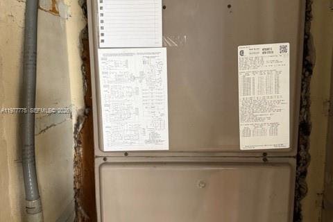 House in Miami, Florida 4 bedrooms, 116.41 sq.m. № 2042395 - photo 17