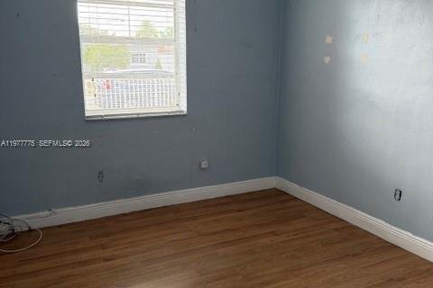 House in Miami, Florida 4 bedrooms, 116.41 sq.m. № 2042395 - photo 15