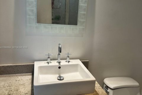 Apartamento en alquiler en Miami, Florida, 41.9 m2 № 2021900 - foto 5