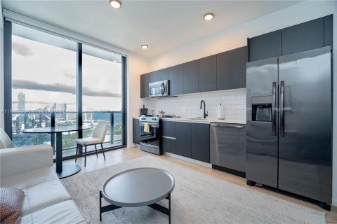Купить кондоминиум в Майами, Флорида 39.95м2, № 2089298 - фото 6