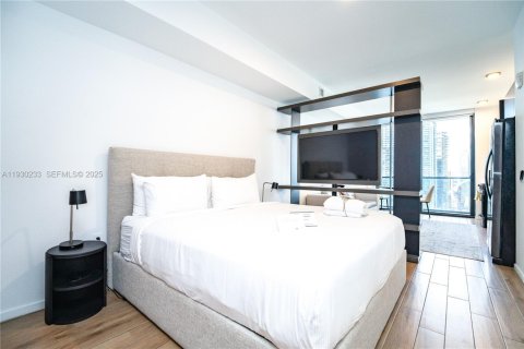 Купить кондоминиум в Майами, Флорида 39.95м2, № 2089298 - фото 4