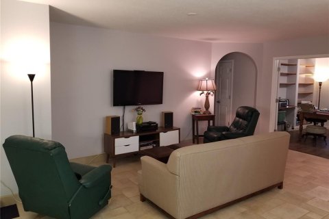 House in Englewood, Florida 3 bedrooms, 161 sq.m. № 2132549 - photo 15