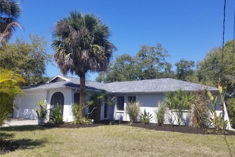House in Englewood, Florida 3 bedrooms, 161 sq.m. № 2132549 - photo 4