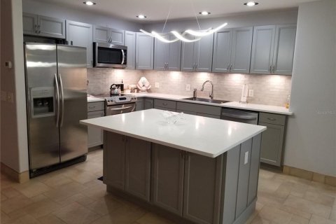 House in Englewood, Florida 3 bedrooms, 161 sq.m. № 2132549 - photo 16