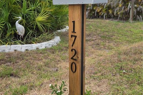 House in Englewood, Florida 3 bedrooms, 161 sq.m. № 2132549 - photo 3