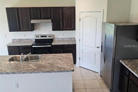 Casa en venta en Lake Alfred, Florida, 5 dormitorios, 246.38 m2 № 1733053 - foto 5