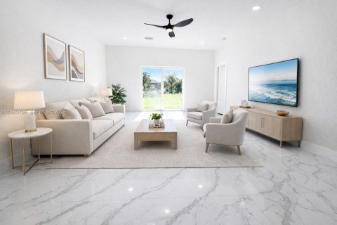 Propiedad comercial en venta en Lehigh Acres, Florida, 111.48 m2 № 2051708 - foto 13