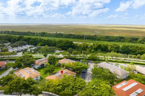 Condominio en alquiler en Tamarac, Florida, 2 dormitorios, 76.83 m2 № 2034827 - foto 27