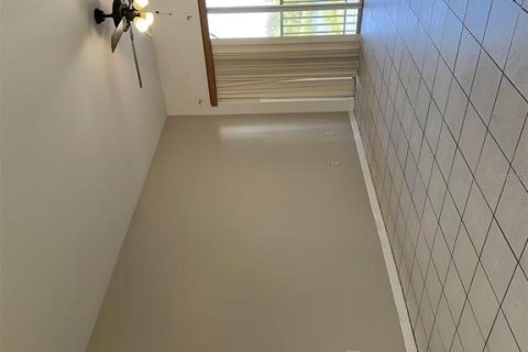 Condo in Orlando, Florida, 3 bedrooms  № 1913940 - photo 4