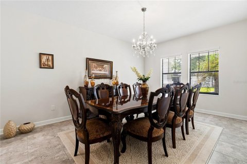 Villa ou maison à vendre à Winter Garden, Floride: 5 chambres, 359.9 m2 № 2390819 - photo 8