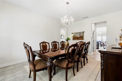 Villa ou maison à vendre à Winter Garden, Floride: 5 chambres, 359.9 m2 № 2390819 - photo 4