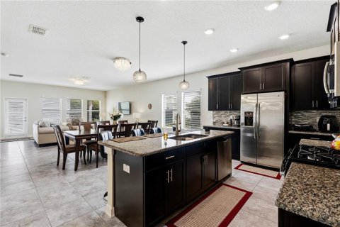 Villa ou maison à vendre à Winter Garden, Floride: 5 chambres, 359.9 m2 № 2390819 - photo 2