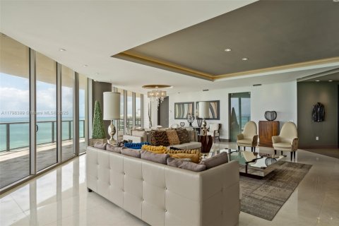Condo in Bal Harbour, Florida, 3 bedrooms  № 1712083 - photo 4
