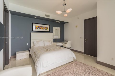 Condo in Bal Harbour, Florida, 3 bedrooms  № 1712083 - photo 21