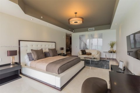 Condo in Bal Harbour, Florida, 3 bedrooms  № 1712083 - photo 13