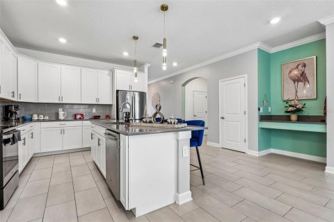 Villa ou maison à vendre à Davenport, Floride: 6 chambres, 305.74 m2 № 2356683 - photo 11