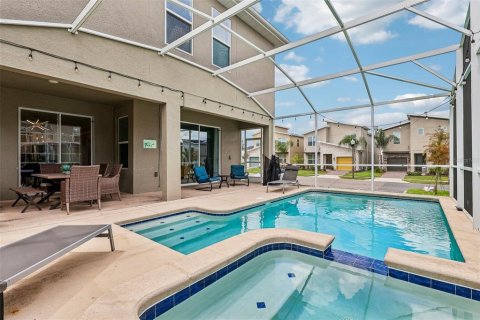 Villa ou maison à vendre à Davenport, Floride: 6 chambres, 305.74 m2 № 2356683 - photo 5
