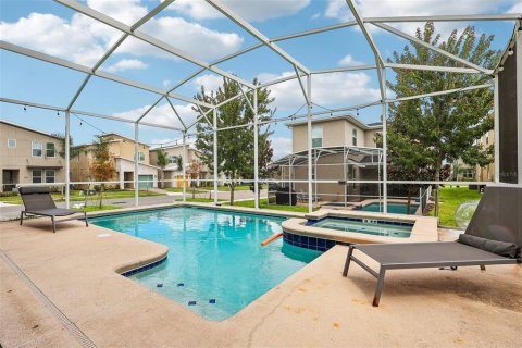 Villa ou maison à vendre à Davenport, Floride: 6 chambres, 305.74 m2 № 2356683 - photo 4
