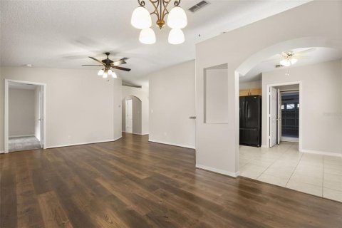Villa ou maison à vendre à Clermont, Floride: 3 chambres, 129.51 m2 № 2410424 - photo 6
