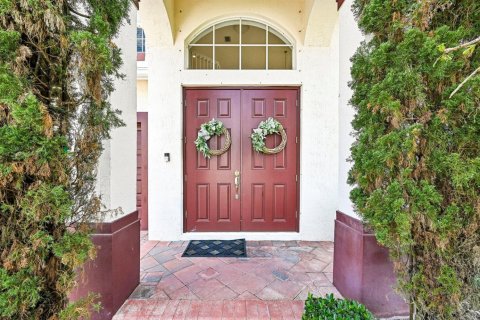 House in Wellington, Florida 4 bedrooms, 244.05 sq.m. № 2417222 - photo 5