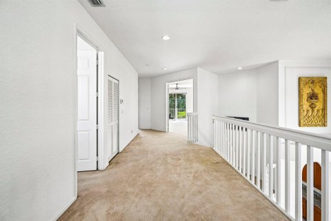 House in Wellington, Florida 4 bedrooms, 244.05 sq.m. № 2417222 - photo 23