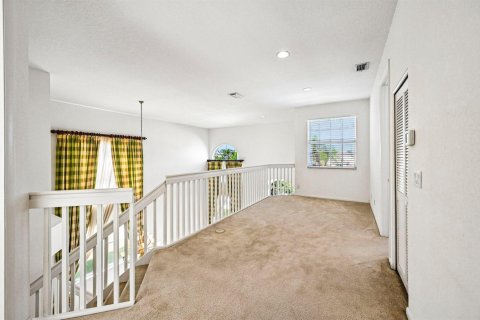 House in Wellington, Florida 4 bedrooms, 244.05 sq.m. № 2417222 - photo 22