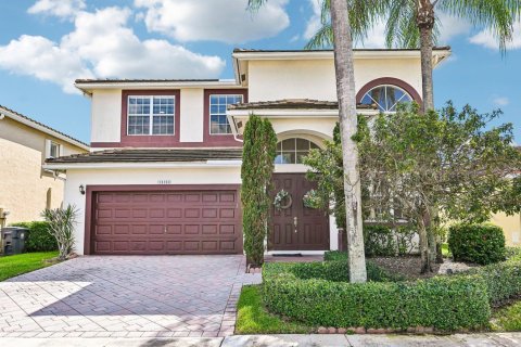 House in Wellington, Florida 4 bedrooms, 244.05 sq.m. № 2417222