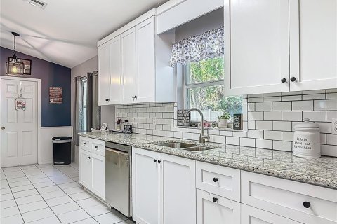 Casa en venta en Edgewater, Florida, 3 dormitorios, 119.66 m2 № 1742958 - foto 3