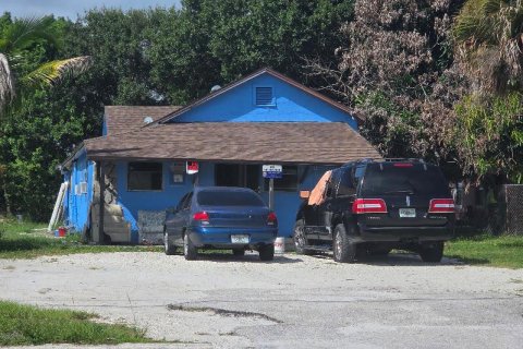 Immobilier commercial à St. Lucie, Floride 144 m2 № 2374855