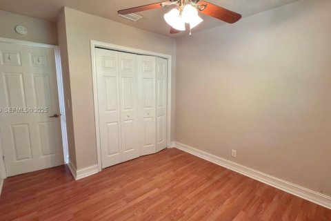 Townhouse in Coral Springs, Florida 3 bedrooms, 139.35 sq.m. № 1989944 - photo 20