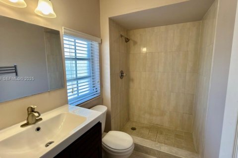 Townhouse in Coral Springs, Florida 3 bedrooms, 139.35 sq.m. № 1989944 - photo 14